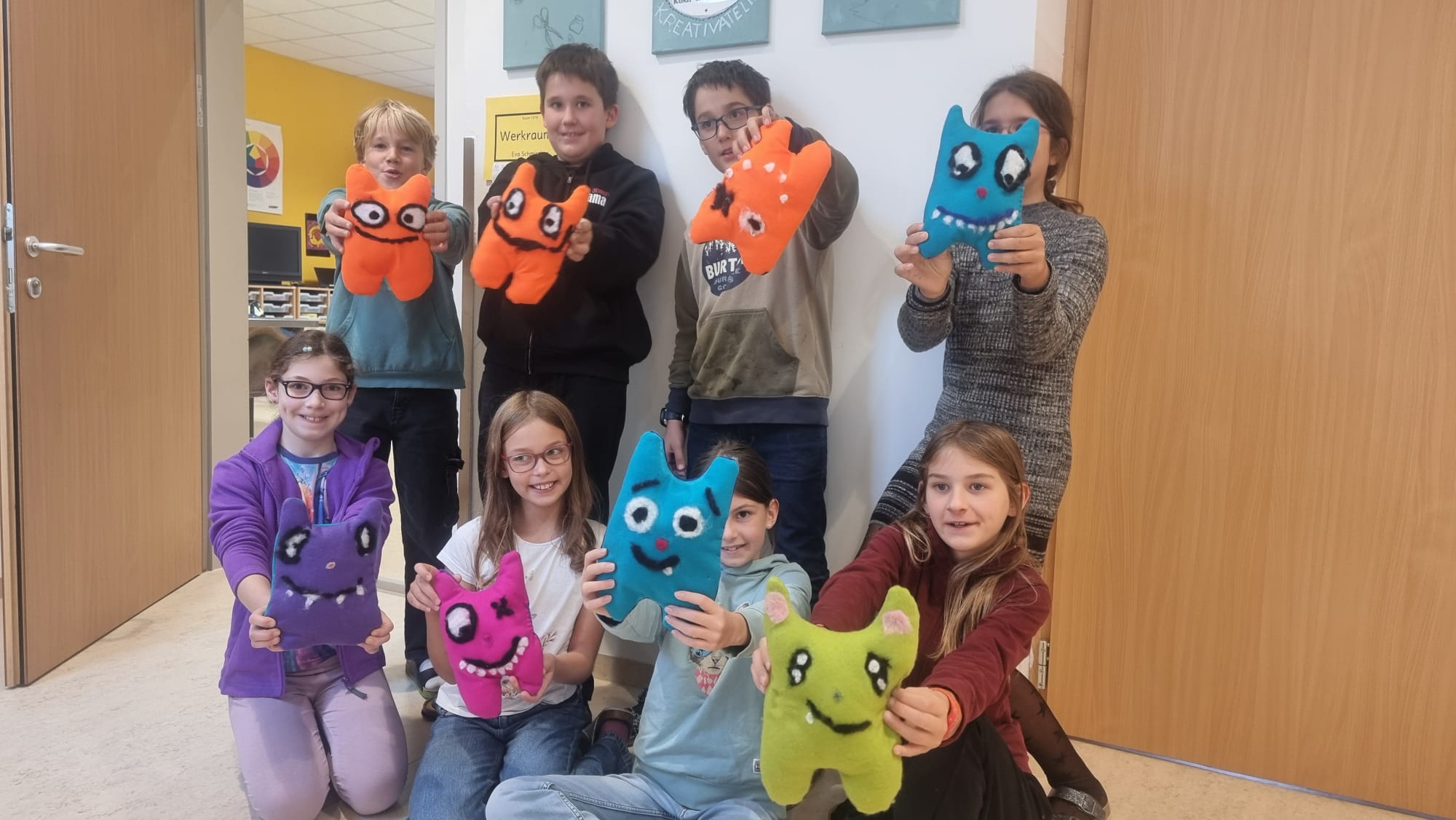 Süße Kuschelmonster der 4. Klassen