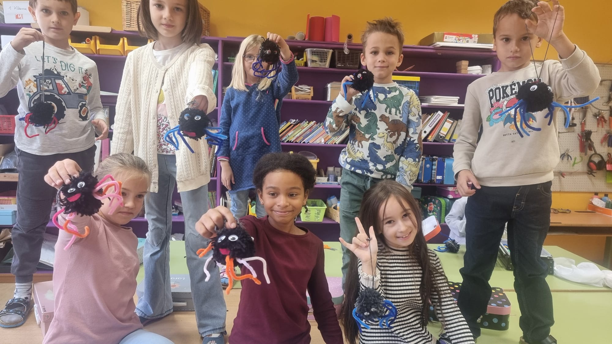 Pompon-Spinnen der 2. Klassen