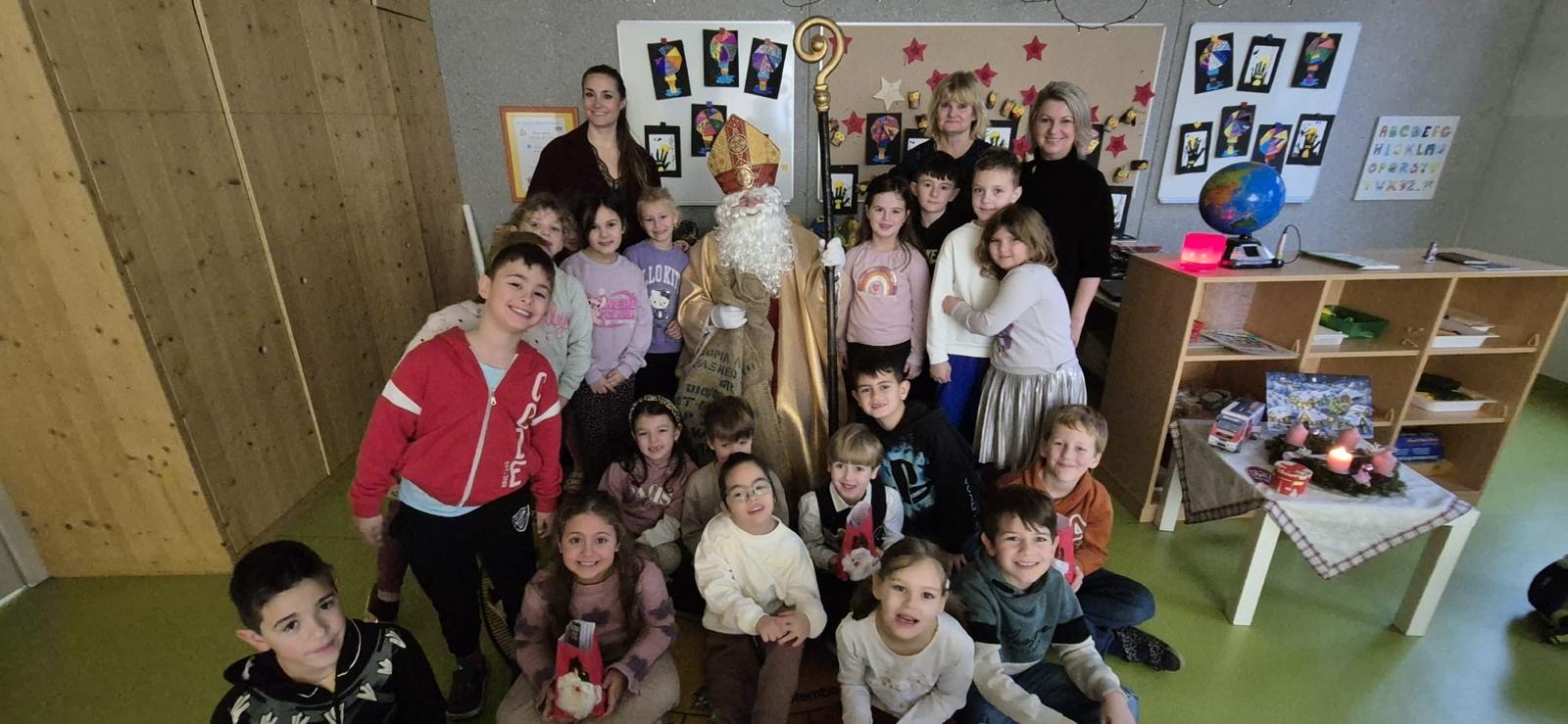 1a: Hoher Besuch in der Monsterklasse