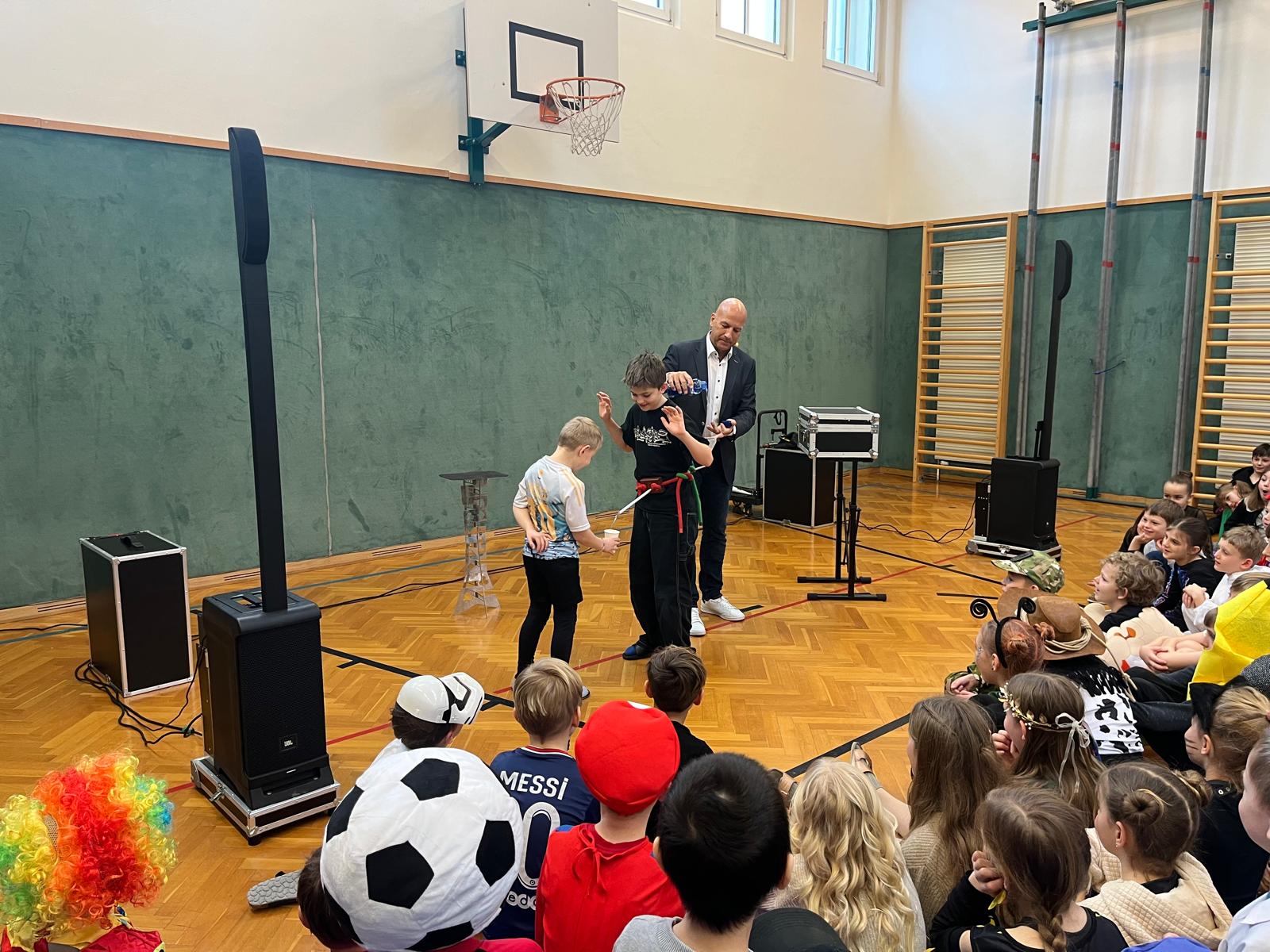 Faschingsdienstag mit Magic Christian