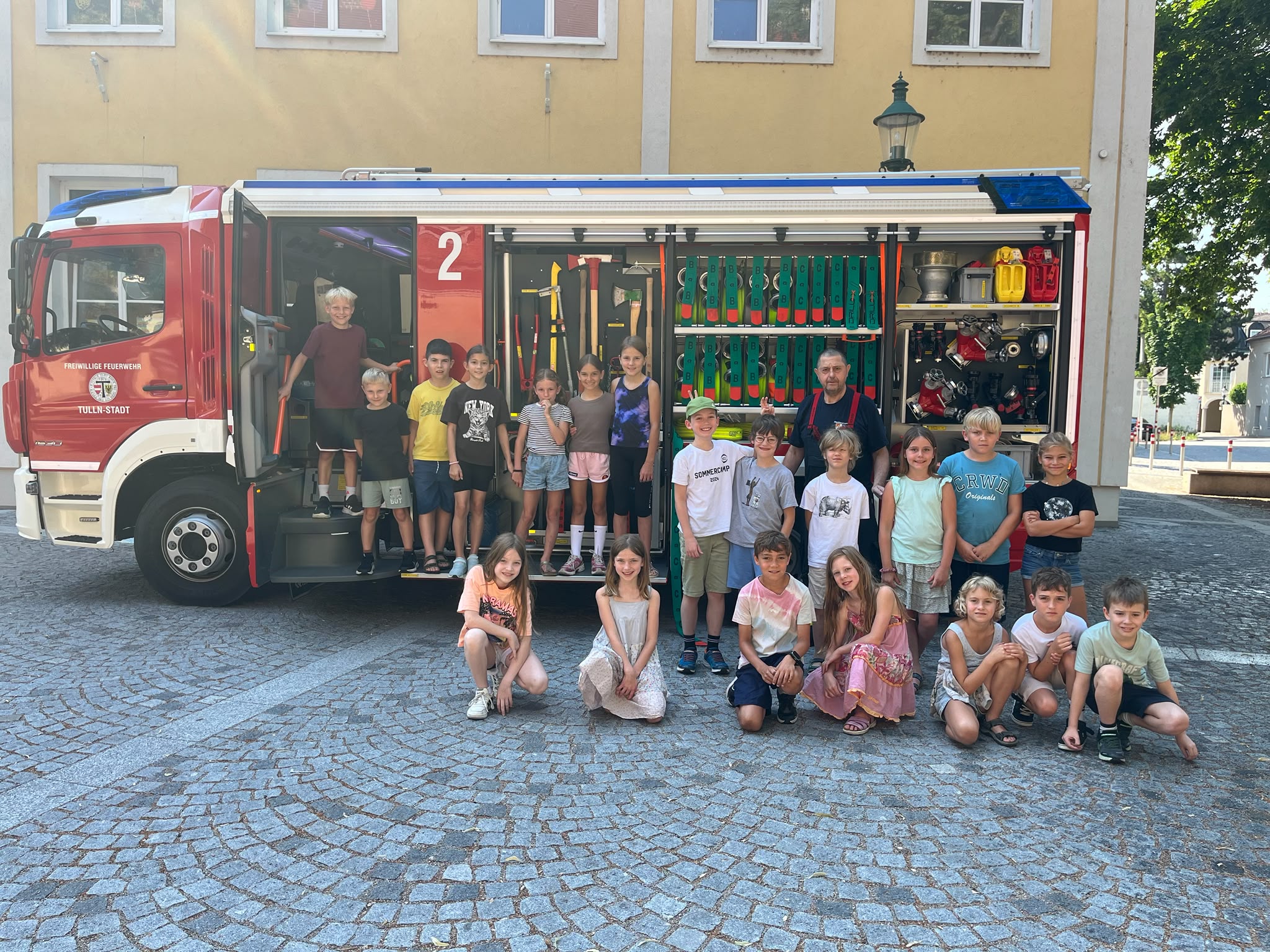 3. Klassen: Besuch von der Feuerwehr